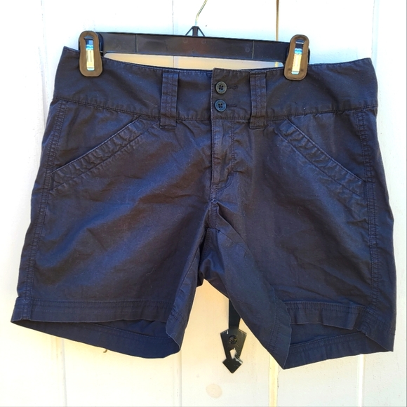 The North Face Black 4 Pockets Casual Sport Shorts Size 6 - Picture 1 of 10